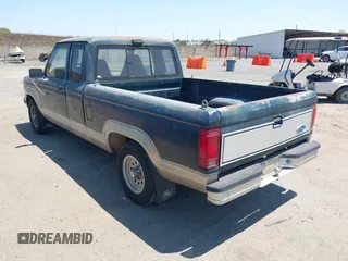 1990 Ford Ranger z VIN 1FTCR14T7LPB00718, wystawiony jako IAAI lot #42756062 z przebiegiem 77 393 mil mil oraz . Historia ofert i sprzedaży dostępna na DreamBid. Obrazek 3.