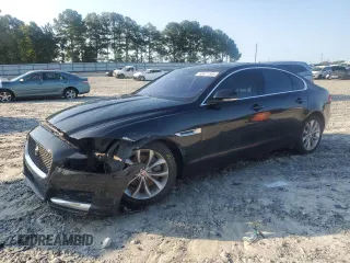 2017 Jaguar XF 20d Premium with VIN SAJBD4BN4HCY48097, listed as a Copart auction lot 68671564 with 99,562 mi miles and Salvage Title. Bid and sale history available at carsss.com. Image 1.