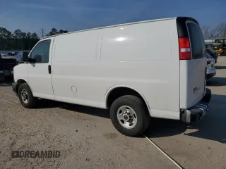 2019 GMC Savana Cargo Van with VIN 1GTW7AFP0K1301879, listed as a Copart auction lot 42157385 with 65,831 mi miles and Salvage Title. Bid and sale history available at carsss.com. Image 2.
