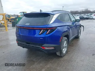 2022 Hyundai Tucson SEL with VIN 5NMJBCAE6NH041282, listed as a IAAI auction lot 41704362 with 29,661 mi miles. Bid and sale history available at carsss.com. Image 4.