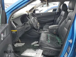 2017 Hyundai Tucson Value z VIN KM8J3CA23HU266206, wystawiony jako Copart lot #46698775 z przebiegiem Nie podano mil oraz Nie do naprawy • Non repairable. Historia ofert i sprzedaży dostępna na DreamBid. Obrazek 7.