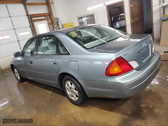 2000 Toyota Avalon XL with VIN 4T1BF28B9YU052848, listed as a Copart auction lot 82342444 with NaN miles and Salvage Title. Bid and sale history available at carsss.com. Image 2.