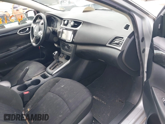 2019 Nissan Sentra SV z VIN 3N1AB7AP4KY431780, wystawiony jako IAAI lot #42189638 z przebiegiem 63 515 mil mil oraz . Historia ofert i sprzedaży dostępna na DreamBid. Obrazek 5.