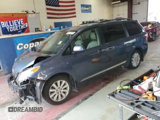 2015 Toyota Sienna Limited z VIN 5TDDK3DCXFS104812, wystawiony jako Copart lot #64131875 z przebiegiem 145 000 mil mil oraz Szkoda całkowita • Salvage title. Historia ofert i sprzedaży dostępna na DreamBid. Obrazek 1.