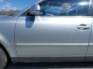 2005 Volkswagen Passat z VIN WVWDD63B25E110788, wystawiony jako IAAI lot #41877185 z przebiegiem 181 584 mil mil oraz . Historia ofert i sprzedaży dostępna na DreamBid. Obrazek 14.