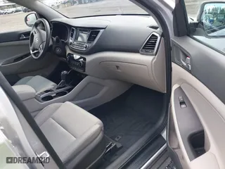 2017 Hyundai Tucson SE Plus with VIN KM8J33A40HU449337, listed as a IAAI auction lot 42010707 with 55,383 mi miles. Bid and sale history available at carsss.com. Image 5.