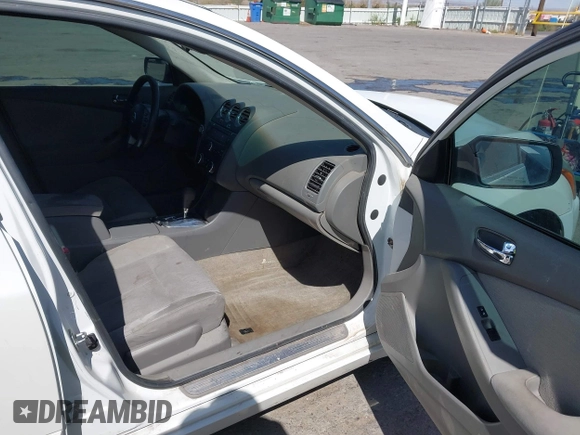 2012 Nissan Altima 2.5 S with VIN 1N4AL2AP8CN420315, listed as a IAAI auction lot 42014023 with 156,159 mi miles. Bid and sale history available at carsss.com. Image 5.