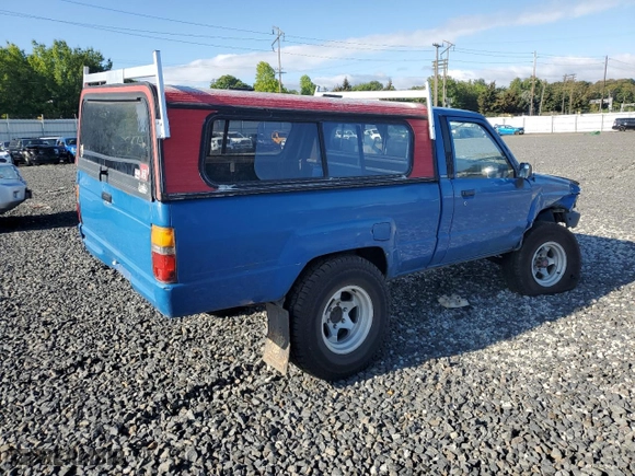 1987 Toyota Std Bed Trucks 4WD with VIN JT4RN63R4H0123916, listed as a Copart auction lot 71608884 with NaN miles and Salvage Title. Bid and sale history available at carsss.com. Image 3.