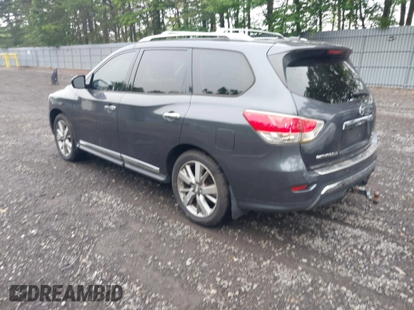 2013 Nissan Pathfinder SV z VIN 5N1AR2MM0DC677990, wystawiony jako IAAI lot #42528151 z przebiegiem 139 062 mil mil oraz . Historia ofert i sprzedaży dostępna na DreamBid. Obrazek 3.