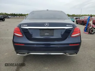 2017 Mercedes-Benz E 300 Luxury z VIN WDDZF4KB3HA076755, wystawiony jako Copart lot #56703125 z przebiegiem Nie podano mil oraz Czysty tytuł • Clean title. Historia ofert i sprzedaży dostępna na DreamBid. Obrazek 6.