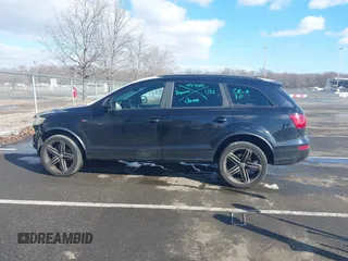 2014 Audi Q7 3.0T S line Prestige with VIN WA1DGAFE5ED015805, listed as a IAAI auction lot 41547198 with 135,309 mi miles. Bid and sale history available at carsss.com. Image 14.