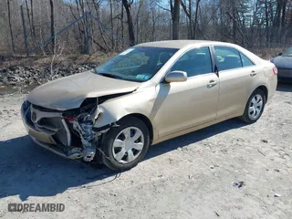 2011 Toyota Camry LE with VIN 4T1BF3EK6BU197735, listed as a IAAI auction lot 42051362 with 210,722 mi miles. Bid and sale history available at carsss.com. Image 2.