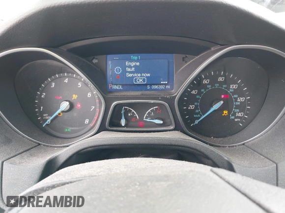 2014 Ford Focus SE with VIN 1FADP3K22EL363702, listed as a IAAI auction lot 42010258 with 96,392 mi miles. Bid and sale history available at carsss.com. Image 7.