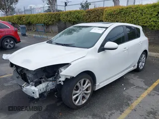 2011 Mazda 3 S Grand Touring z VIN JM1BL1M69B1411625, wystawiony jako IAAI lot #41778143 z przebiegiem 133 987 mil mil oraz . Historia ofert i sprzedaży dostępna na DreamBid. Obrazek 19.