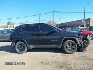 2022 Jeep Compass Latitude with VIN 3C4NJDBB4NT134481, listed as a IAAI auction lot 41973387 with 97,533 mi miles and . Bid and sale history available at DreamBid. Image 13.