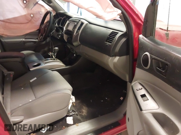 2015 Toyota Tacoma с VIN 3TMLU4EN6FM198294, выставлен на аукционе IAAI как лот 42604006 с пробегом 130 333 миль миль и . История ставок и продаж доступна на DreamBid. Изображение 5.