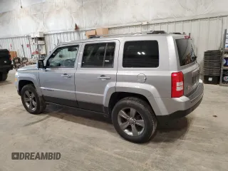 2016 Jeep Patriot Sport z VIN 1C4NJPBA5GD698402, wystawiony jako Copart lot #58601955 z przebiegiem 109 012 mil mil oraz Czysty tytuł • Clean title. Historia ofert i sprzedaży dostępna na DreamBid. Obrazek 2.