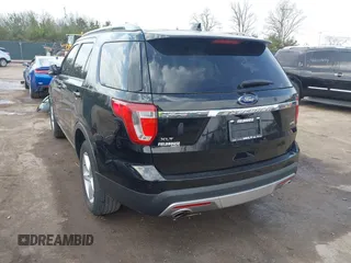 2017 Ford Explorer XLT with VIN 1FM5K8D81HGA56123, listed as a IAAI auction lot 42043249 with 78,415 mi miles and . Bid and sale history available at carsss.com. Image 3.