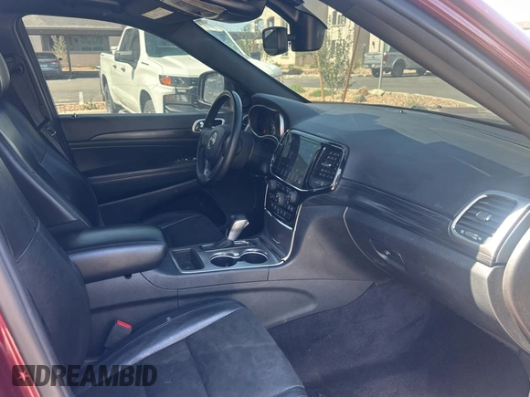 2019 Jeep Grand Cherokee Upland with VIN 1C4RJEAGXKC596779, listed as a Copart auction lot 60659665 with 130,553 mi miles and Clean title. Bid and sale history available at DreamBid. Image 5.