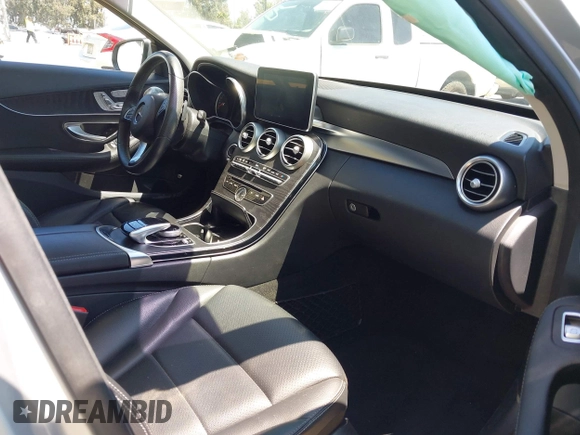 2017 Mercedes-Benz C 300 with VIN 55SWF4JB7HU183618, listed as a IAAI auction lot 42227615 with 72,028 mi miles and . Bid and sale history available at DreamBid. Image 5.