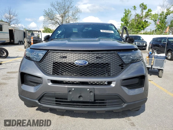 2022 Ford Police Interceptor Utility z VIN 1FM5K8AB1NGB50983, wystawiony jako Copart lot #52326285 z przebiegiem Nie podano mil oraz Szkoda całkowita • Salvage title. Historia ofert i sprzedaży dostępna na DreamBid. Obrazek 5.