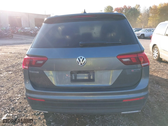 2021 Volkswagen Tiguan S with VIN 3VV0B7AX5MM000806, listed as a IAAI auction lot 40648538 with 38,224 mi miles. Bid and sale history available at carsss.com. Image 16.