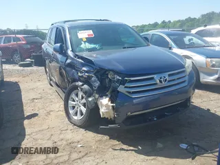 2013 Toyota Highlander with VIN 5TDZA3EH7DS044603, listed as a IAAI auction lot 42019794 with 220,483 mi miles and . Bid and sale history available at DreamBid. Image 1.
