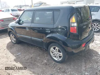 2010 Kia Soul + with VIN KNDJT2A25A7180012, listed as a IAAI auction lot 41925049 with 191,511 mi miles. Bid and sale history available at carsss.com. Image 3.