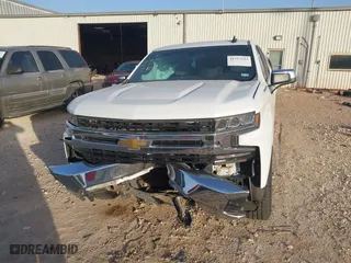2019 Chevrolet Silverado 1500 LT with VIN 3GCPWCED5KG146483, listed as a IAAI auction lot 41757133 with 126,638 mi miles. Bid and sale history available at carsss.com. Image 11.