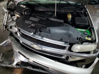 2002 Chevrolet Suburban LS with VIN 1GNFK16Z12J230280, listed as a Copart auction lot 45715015 with 0 mi miles and Salvage Title. Bid and sale history available at carsss.com. Image 12.