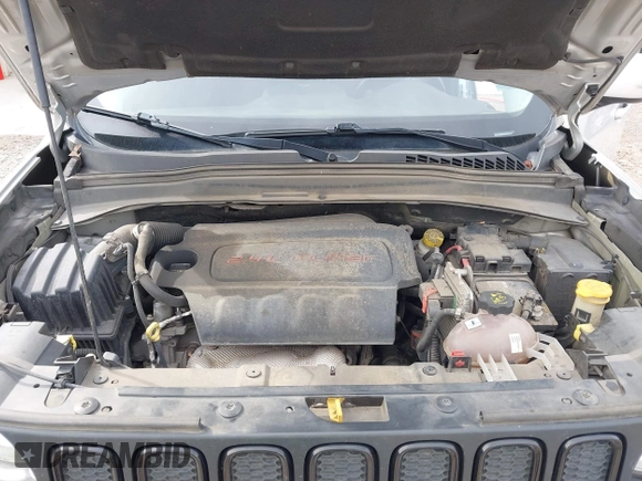 2017 Jeep Renegade Latitude with VIN ZACCJABB4HPG19706, listed as a IAAI auction lot 41520190 with 180,755 mi miles and . Bid and sale history available at DreamBid. Image 10.