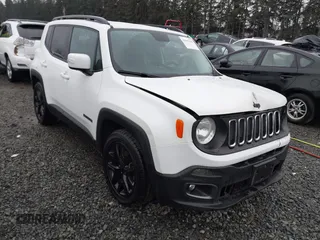 2017 Jeep Renegade Latitude with VIN ZACCJABB7HPG25287, listed as a IAAI auction lot 41642226 with 87,468 mi miles. Bid and sale history available at carsss.com. Image 1.