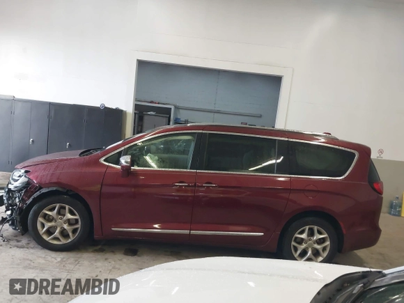 2020 Chrysler Pacifica Limited z VIN 2C4RC1GG4LR192847, wystawiony jako IAAI lot #41976911 z przebiegiem 34 178 mil mil oraz . Historia ofert i sprzedaży dostępna na DreamBid. Obrazek 15.