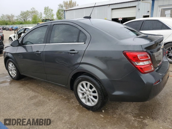 2017 Chevrolet Sonic LT z VIN 1G1JD5SH5H4145735, wystawiony jako Copart lot #54743105 z przebiegiem 108 652 mil mil oraz Szkoda całkowita • Salvage title. Historia ofert i sprzedaży dostępna na DreamBid. Obrazek 2.