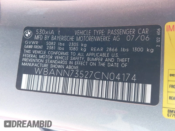 2007 BMW 5 Series 530xi with VIN WBANN73527CN04174, listed as a IAAI auction lot 41401304 with 114,405 mi miles and . Bid and sale history available at DreamBid. Image 9.
