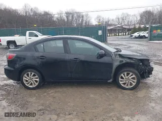 2013 Mazda Mazda3 i Touring with VIN JM1BL1VP3D1826336, listed as a IAAI auction lot 41373572 with 121,578 mi miles. Bid and sale history available at carsss.com. Image 14.