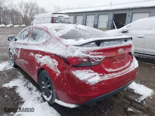 2016 Hyundai Elantra SE with VIN KMHDH4AE1GU491365, listed as a IAAI auction lot 40909071 with 86,000 mi miles. Bid and sale history available at carsss.com. Image 3.