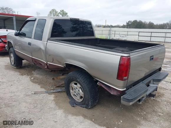 1998 Chevrolet C/K 1500 with VIN 1GCEK19R4WR145098, listed as a IAAI auction lot 41472308 with 291,454 mi miles. Bid and sale history available at carsss.com. Image 3.