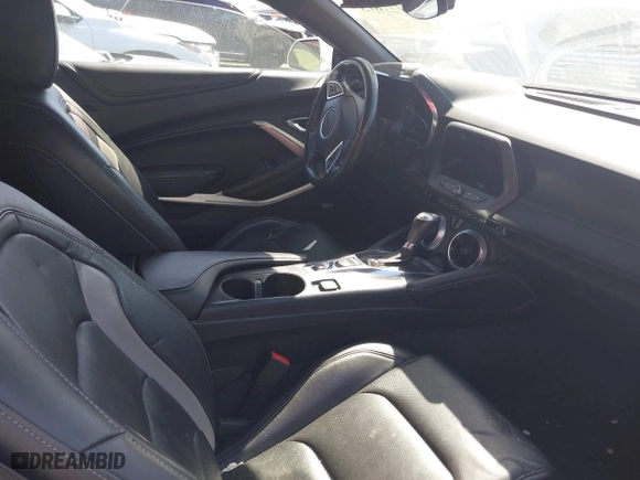 2016 Chevrolet Camaro 2LT with VIN 1G1FD1RX9G0159140, listed as a IAAI auction lot 41777895 with 1 mi miles. Bid and sale history available at carsss.com. Image 5.