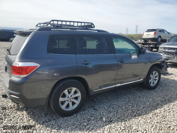 2013 Toyota Highlander with VIN 5TDZK3EH5DS134880, listed as a Copart auction lot 51152125 with 133,503 mi miles and Salvage Title. Bid and sale history available at carsss.com. Image 3.