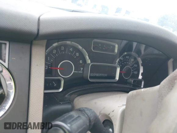 2007 Ford Expedition XLT with VIN 1FMFU16577LA81719, listed as a IAAI auction lot 42464405 with Not provided miles and . Bid and sale history available at DreamBid. Image 6.