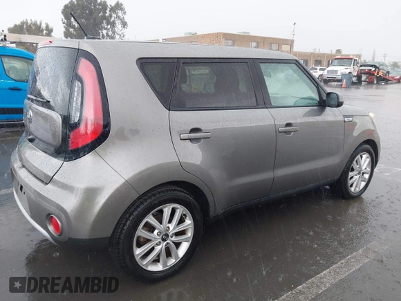 2018 Kia Soul + with VIN KNDJP3A53J7534744, listed as a IAAI auction lot 41889274 with 75,083 mi miles. Bid and sale history available at carsss.com. Image 4.