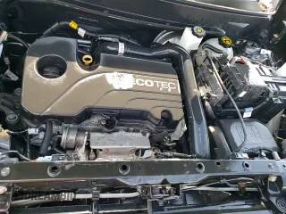 2021 Chevrolet Equinox LT z VIN 3GNAXKEV1ML310870, wystawiony jako Copart lot #60292525 z przebiegiem 39 432 mil mil oraz Szkoda całkowita • Salvage title. Historia ofert i sprzedaży dostępna na DreamBid. Obrazek 14.