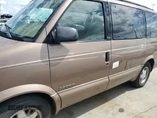 2000 GMC Safari with VIN 1GKDM19W7YB523894, listed as a Copart auction lot 74996334 with Not Provided miles and Salvage Title. Bid and sale history available at carsss.com. Image 13.