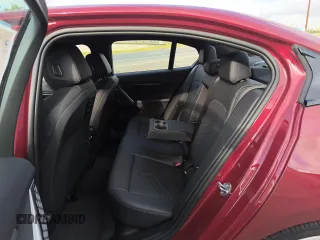 2024 BMW i5 M60 z VIN WBY43FK05RCR29359, wystawiony jako Copart lot #77178394 z przebiegiem 45 mil mil oraz Szkody całkowita. Historia ofert i sprzedaży dostępna na DreamBid. Obrazek 12.