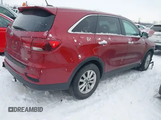 2019 Kia Sorento LX with VIN 5XYPGDA34KG540474, listed as a IAAI auction lot 41287803 with 109,674 mi miles. Bid and sale history available at carsss.com. Image 4.