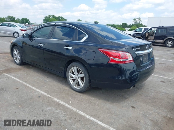 2013 Nissan Altima SV z VIN 1N4AL3APXDC276382, wystawiony jako IAAI lot #42276628 z przebiegiem 260 839 mil mil oraz . Historia ofert i sprzedaży dostępna na DreamBid. Obrazek 3.