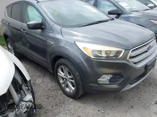 2019 Ford Escape SE with VIN 1FMCU0GD3KUA71923, listed as a IAAI auction lot 41801956 with 25,602 mi miles. Bid and sale history available at carsss.com. Image 1.