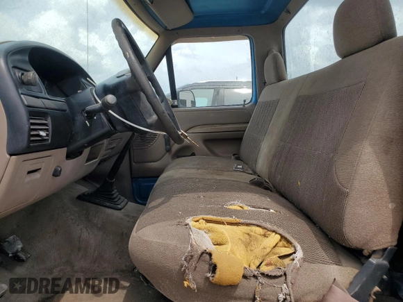 1995 Ford F-150 с VIN 1FTDF15Y7SNA97918, выставлен на аукционе Copart как лот 56505725 с пробегом 296 106 миль миль и Чистый • Clean title. История ставок и продаж доступна на DreamBid. Изображение 7.