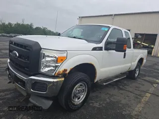 2011 Ford F-250 XL z VIN 1FT7X2B62BEC17045, wystawiony jako IAAI lot #42851395 z przebiegiem 73 355 mil mil oraz . Historia ofert i sprzedaży dostępna na DreamBid. Obrazek 20.